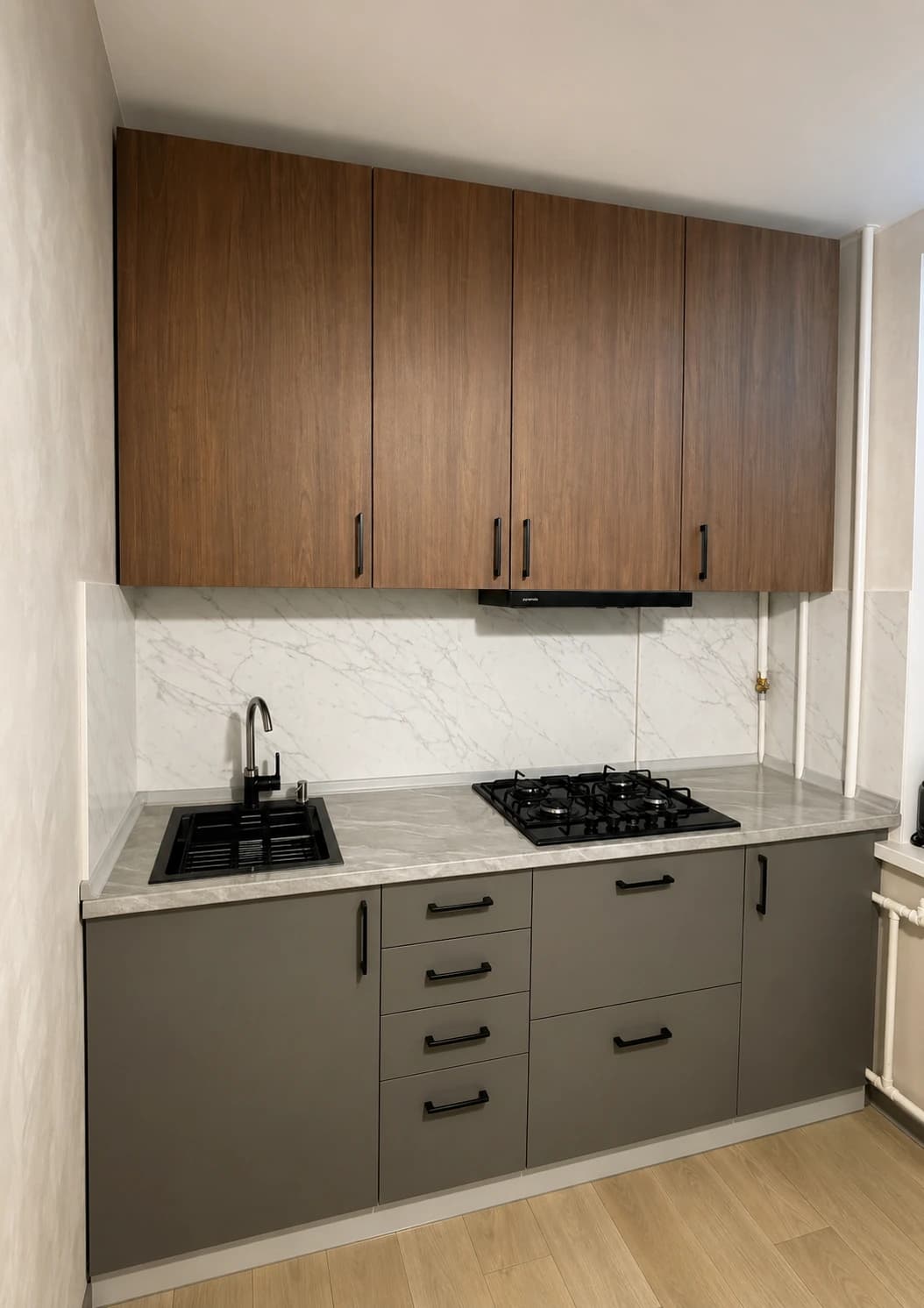 Stolarska zabudowa wnętrz — kadr 1